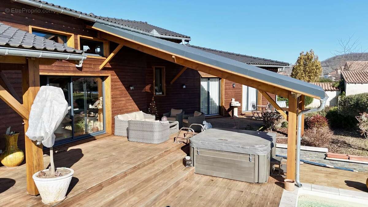 Maison à LORP-SENTARAILLE