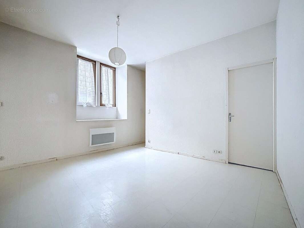 Appartement 88 m² à Mende  - photo 6