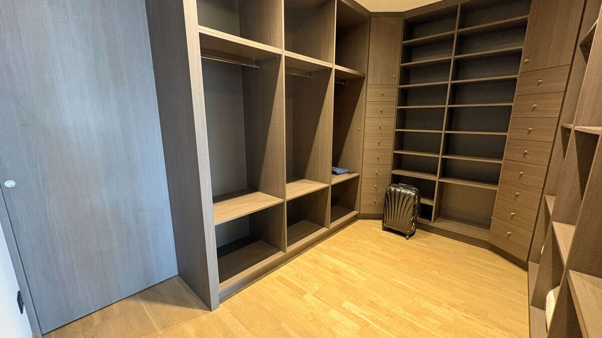 Appartement à MOULINS