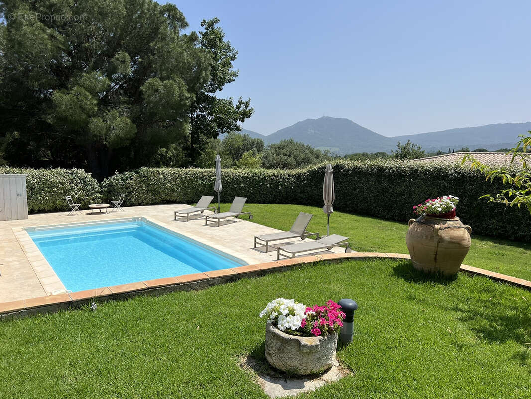 Maison à PLAN-DE-LA-TOUR