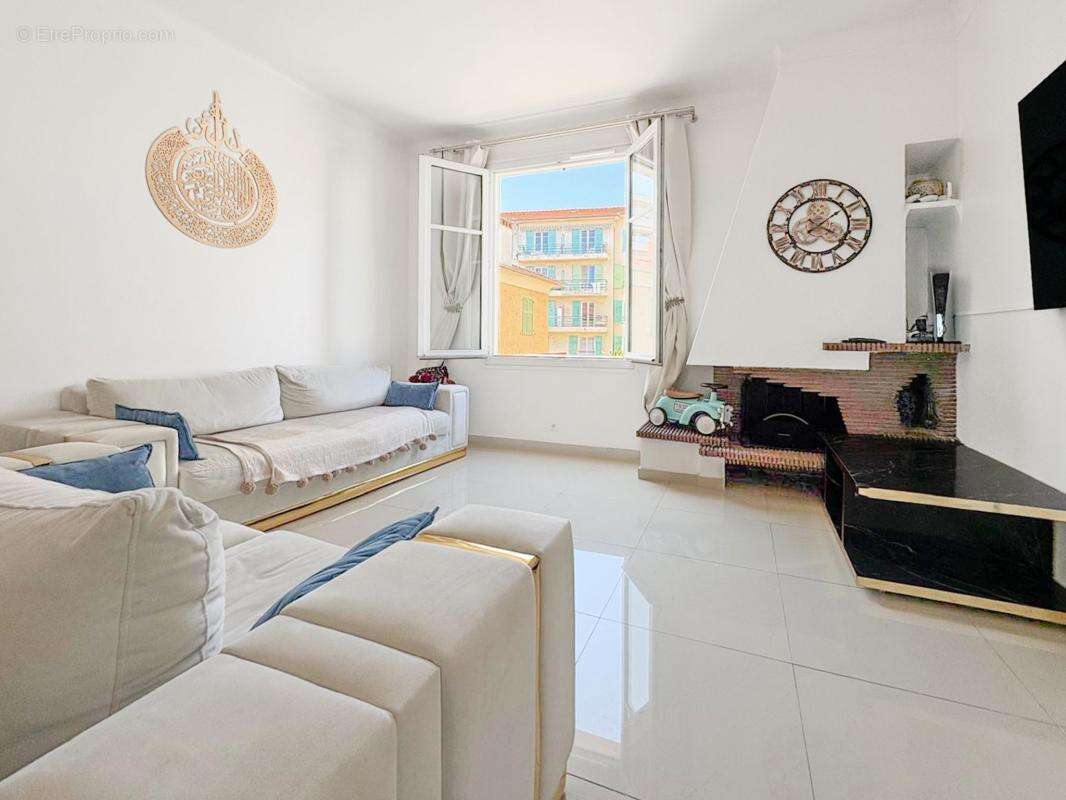 Maison à CAGNES-SUR-MER