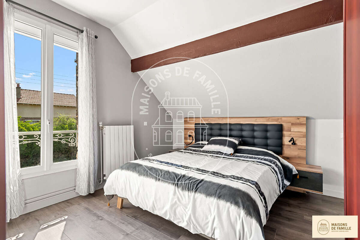 Maison à LE PECQ