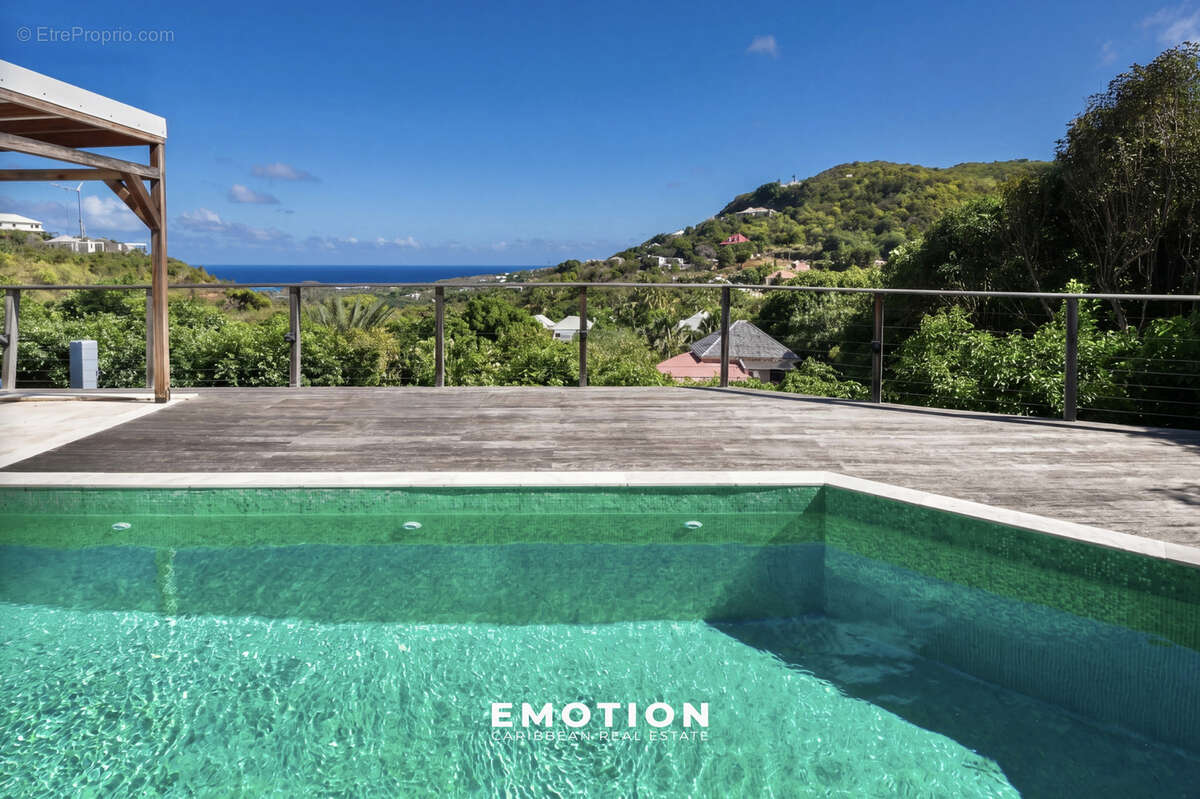 Maison à CAPESTERRE-BELLE-EAU