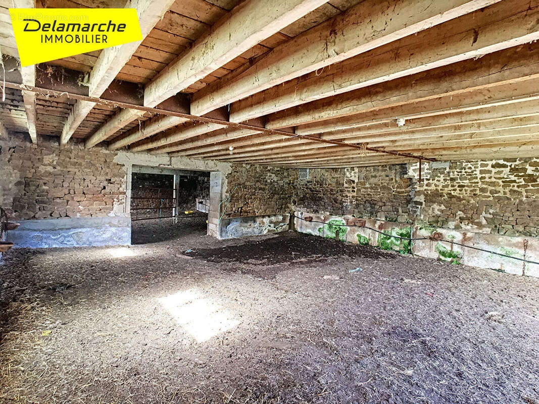 A  vendre Bâtiment à rénover  La Bloutière - photo 8