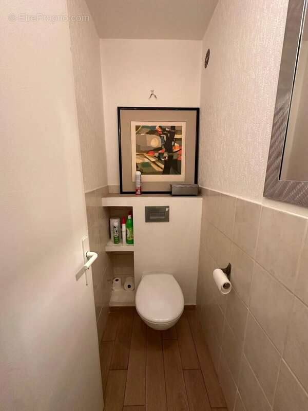 Appartement à VALLAURIS