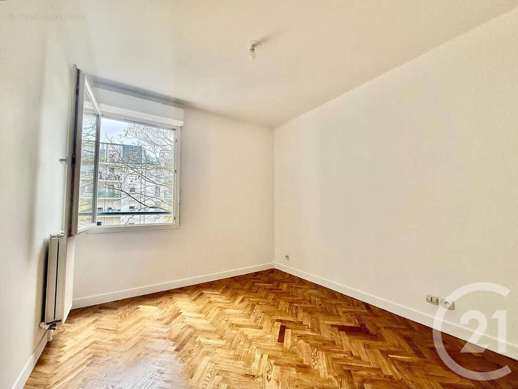 Appartement à CLICHY