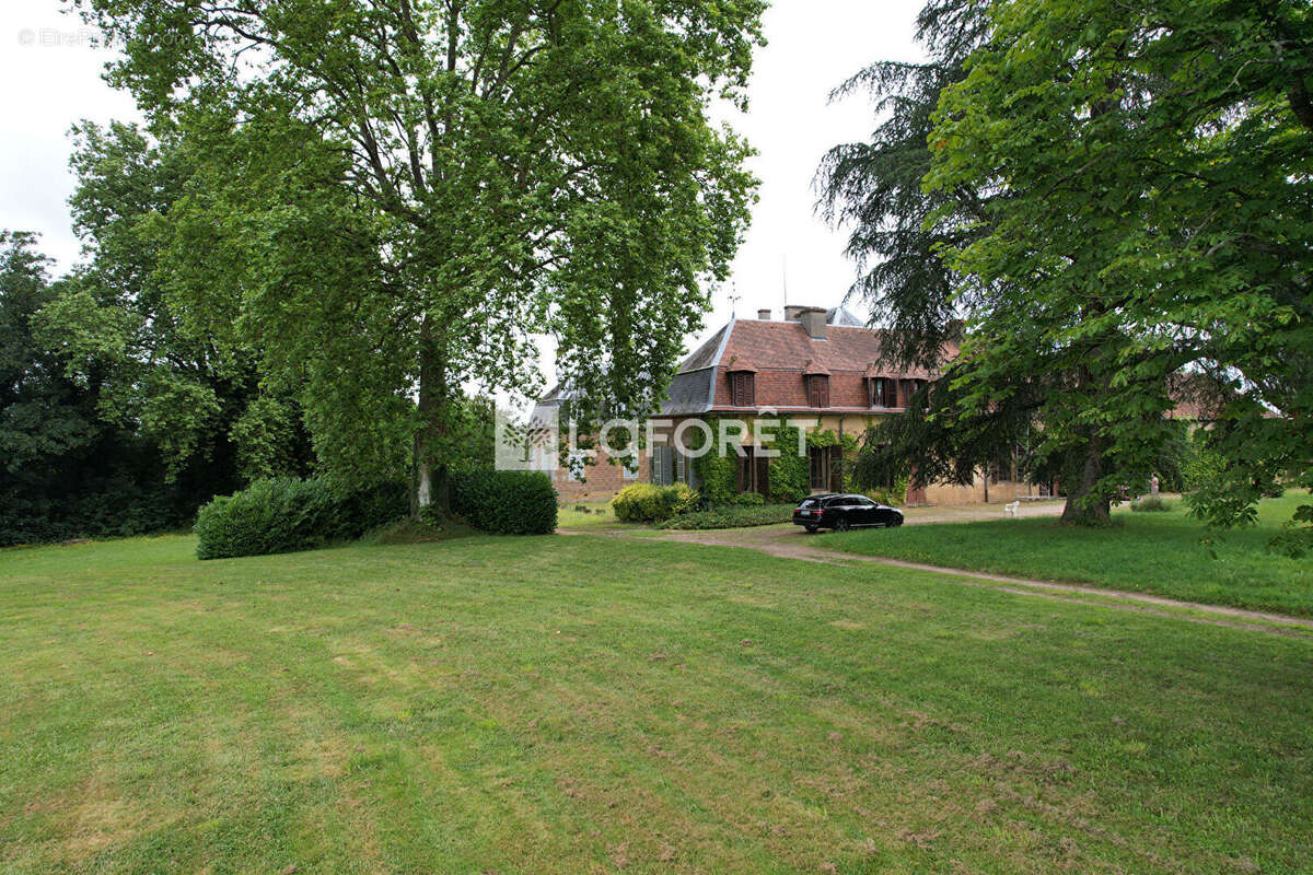 Maison à TOULON-SUR-ALLIER