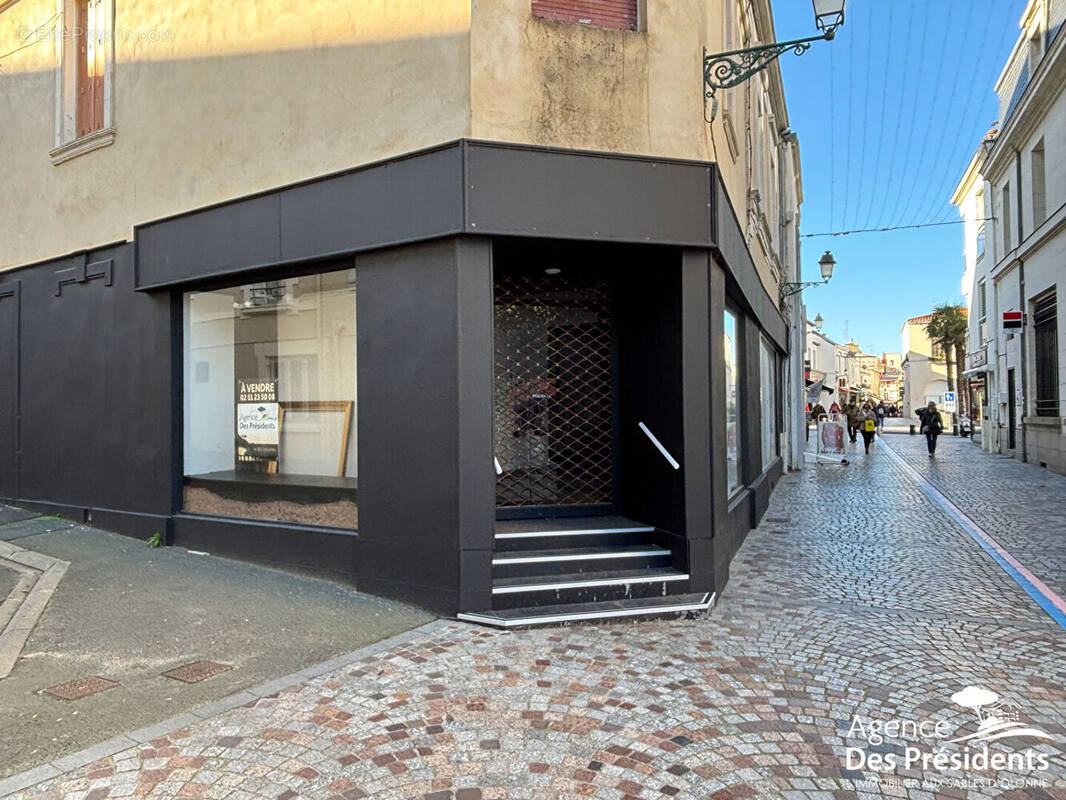 Commerce à LES SABLES-D&#039;OLONNE