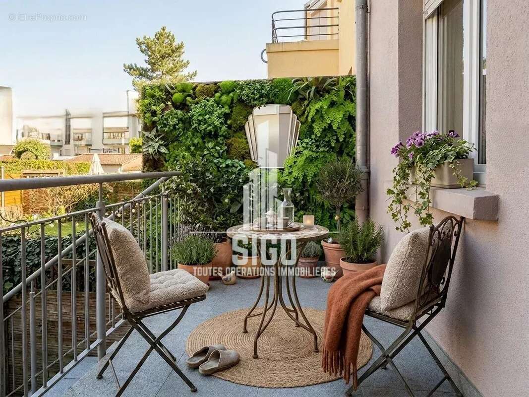 Maison à BELLEGARDE