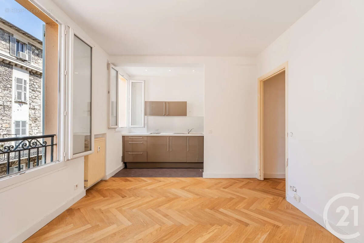 Appartement 28 m² à Nice  - photo 2