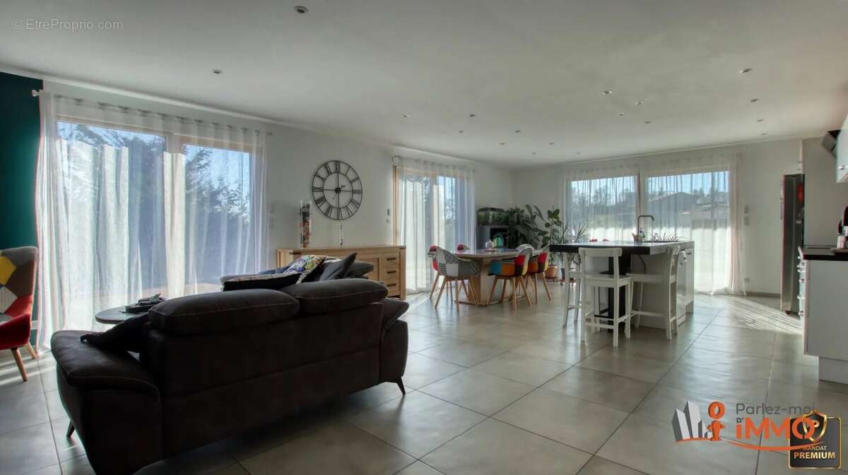 Maison à LA TOURETTE