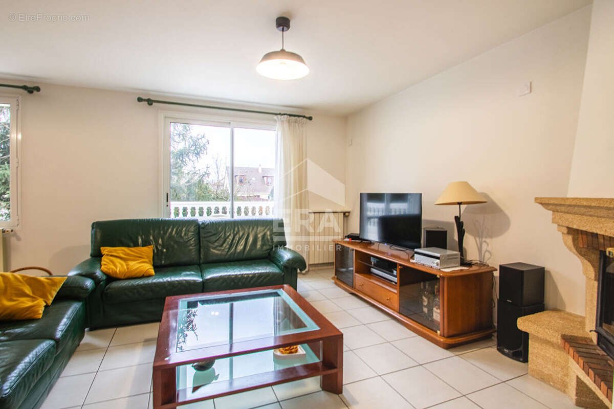 Maison à CHAMPS-SUR-MARNE