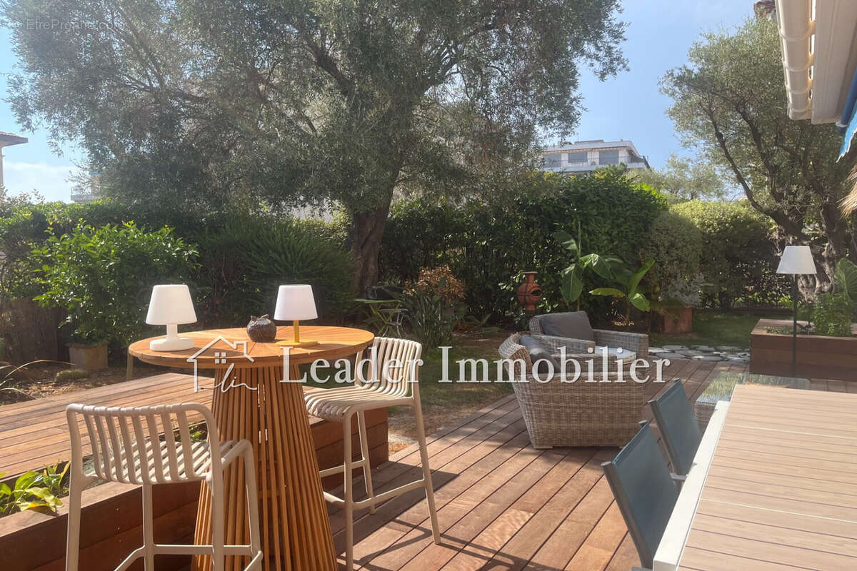Appartement 86 m² à Antibes  - photo 3
