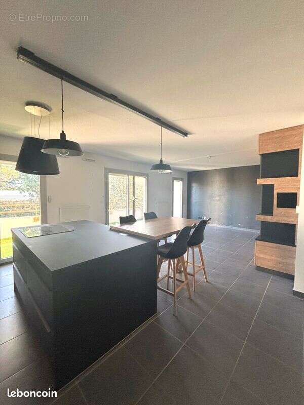 Appartement T2/T3 de 60 m², lumineux et modulable, avec terrasse - photo 3