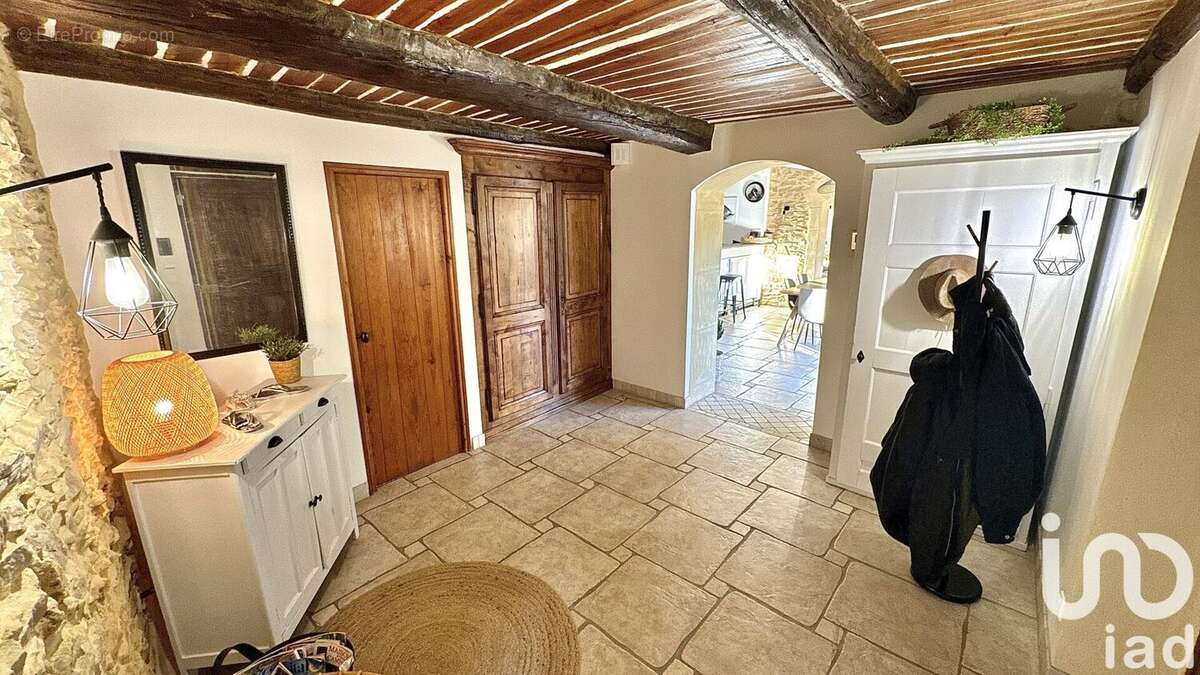 Photo 8 - Maison à UCHAUX