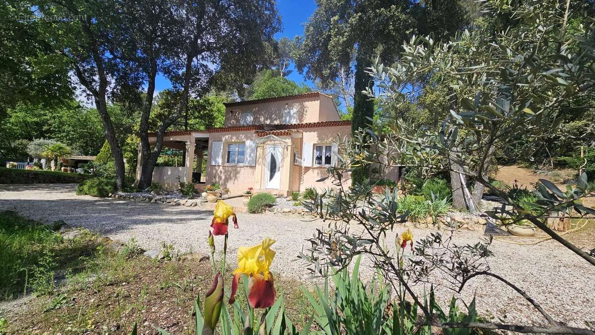 Maison à JOUQUES