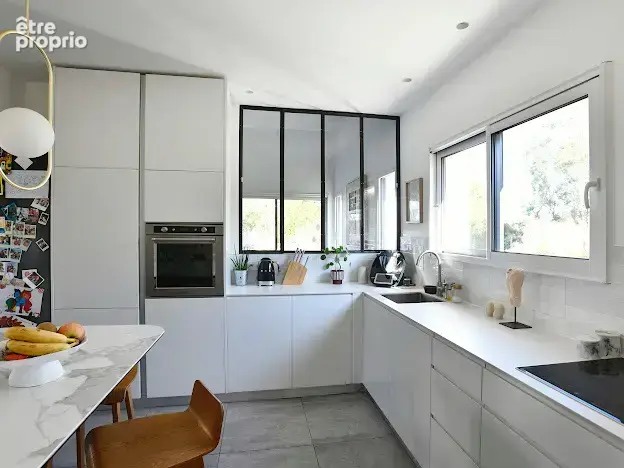 Coup de cœur assuré pour cette maison neuve (2020) de 131 m² de plain-pied, 4 chambres, garage, jardin, dans son écrin de verdur - photo 3