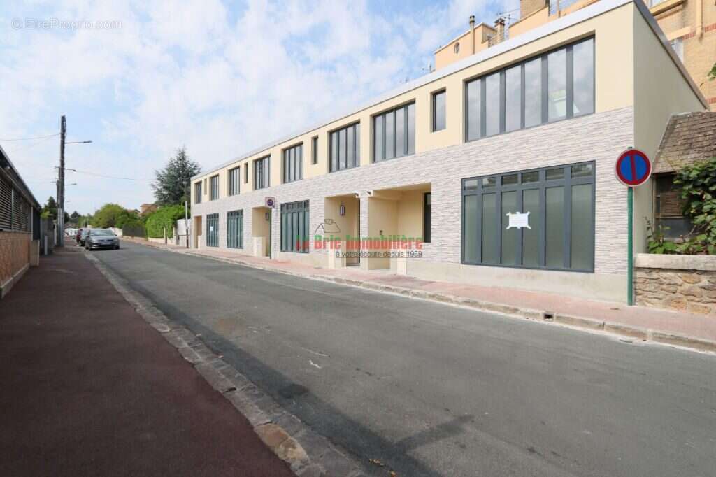Maison 85 m² à Montgeron  - photo 2