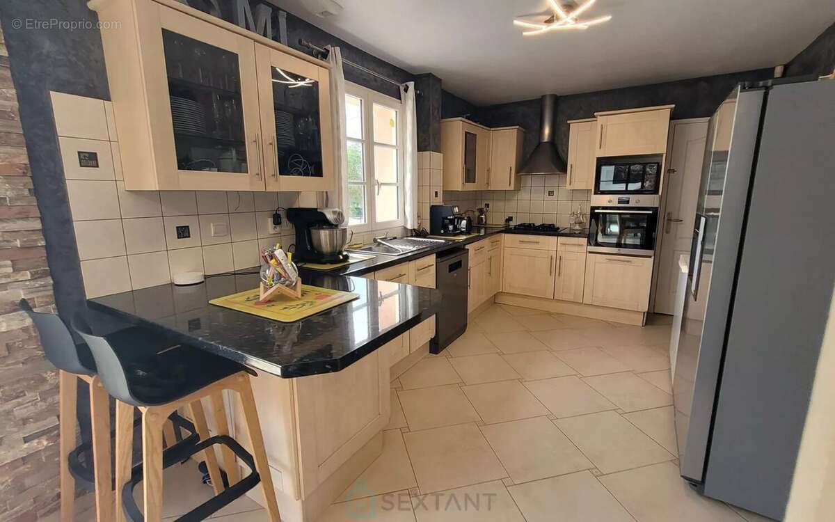 Maison à FONTAINEBLEAU