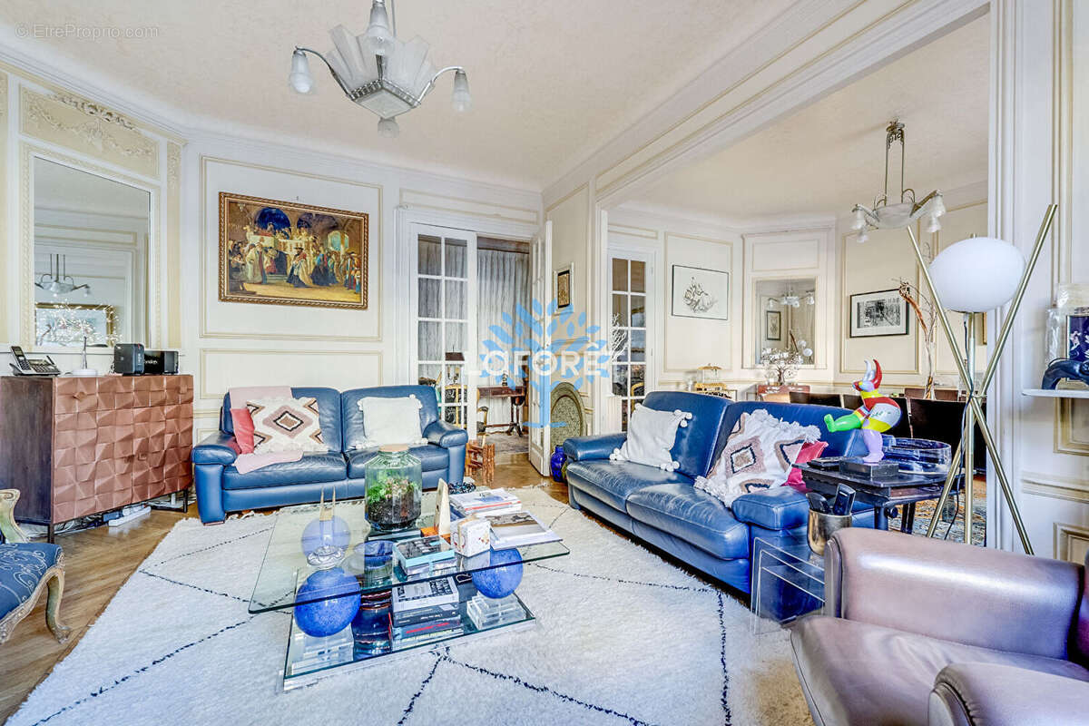 Appartement à PARIS-11E