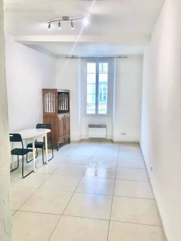 Appartement à LE MUY