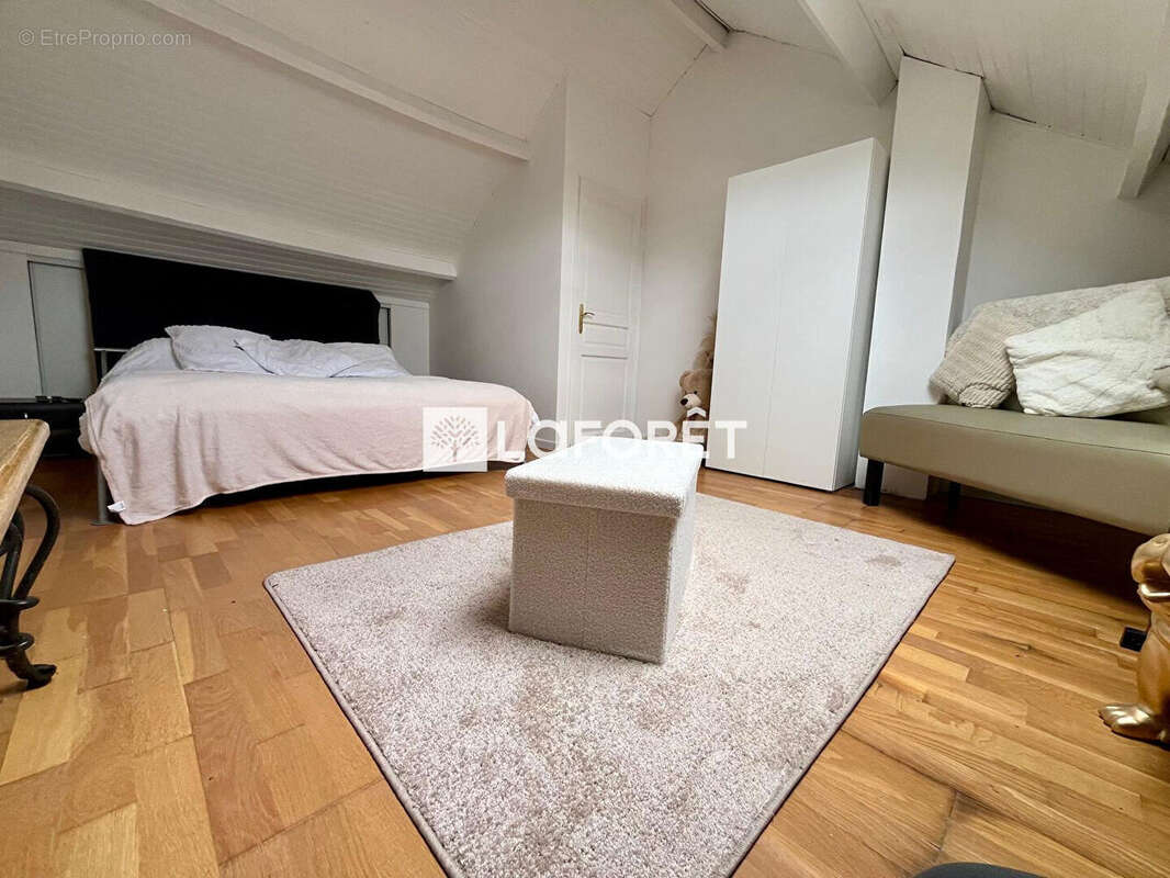 Maison Hondainville 7 pièce(s) 135 m2 - photo 12