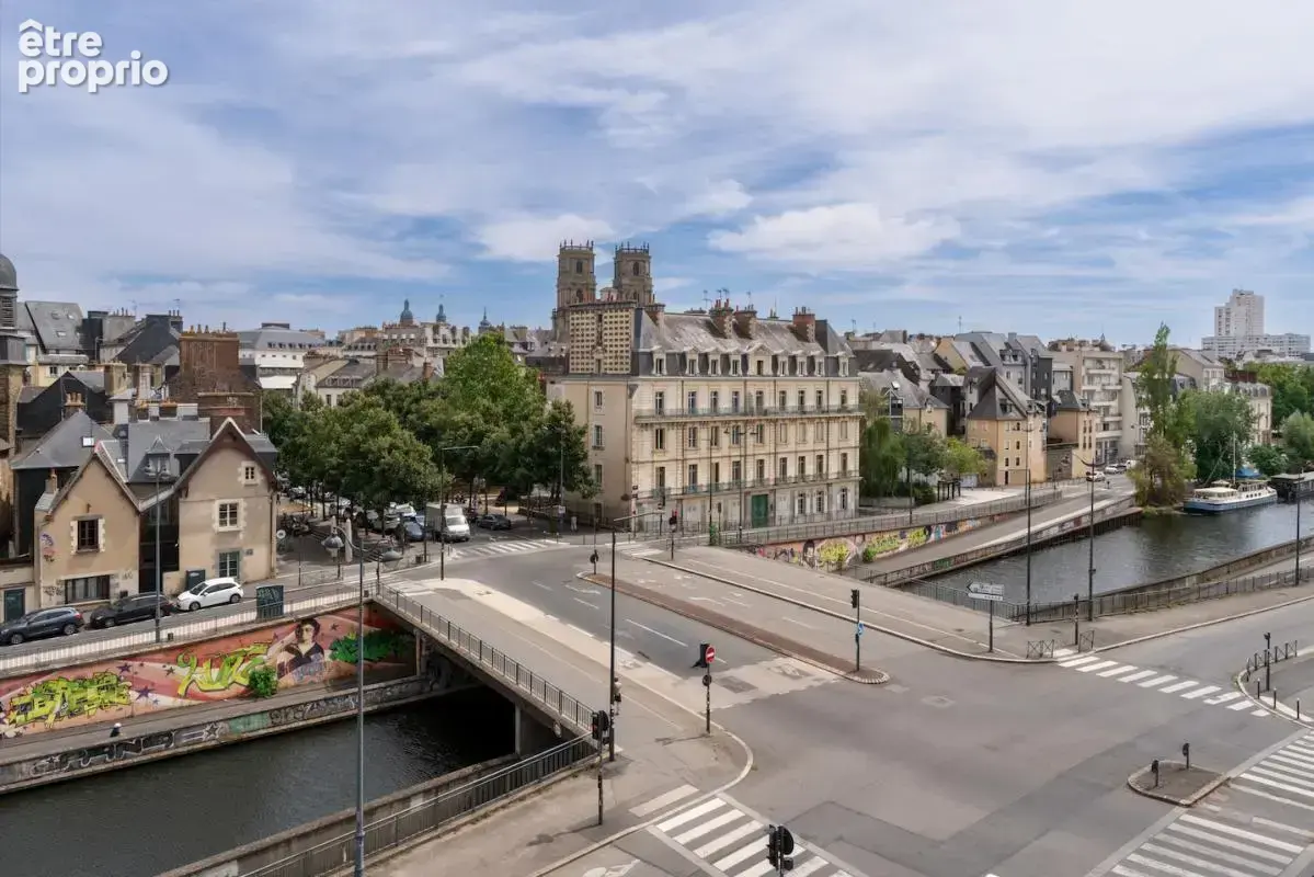 Appartement d'exception – Centre Rennes – Vue sur le Canal d'Ille-et-Rance - photo 2