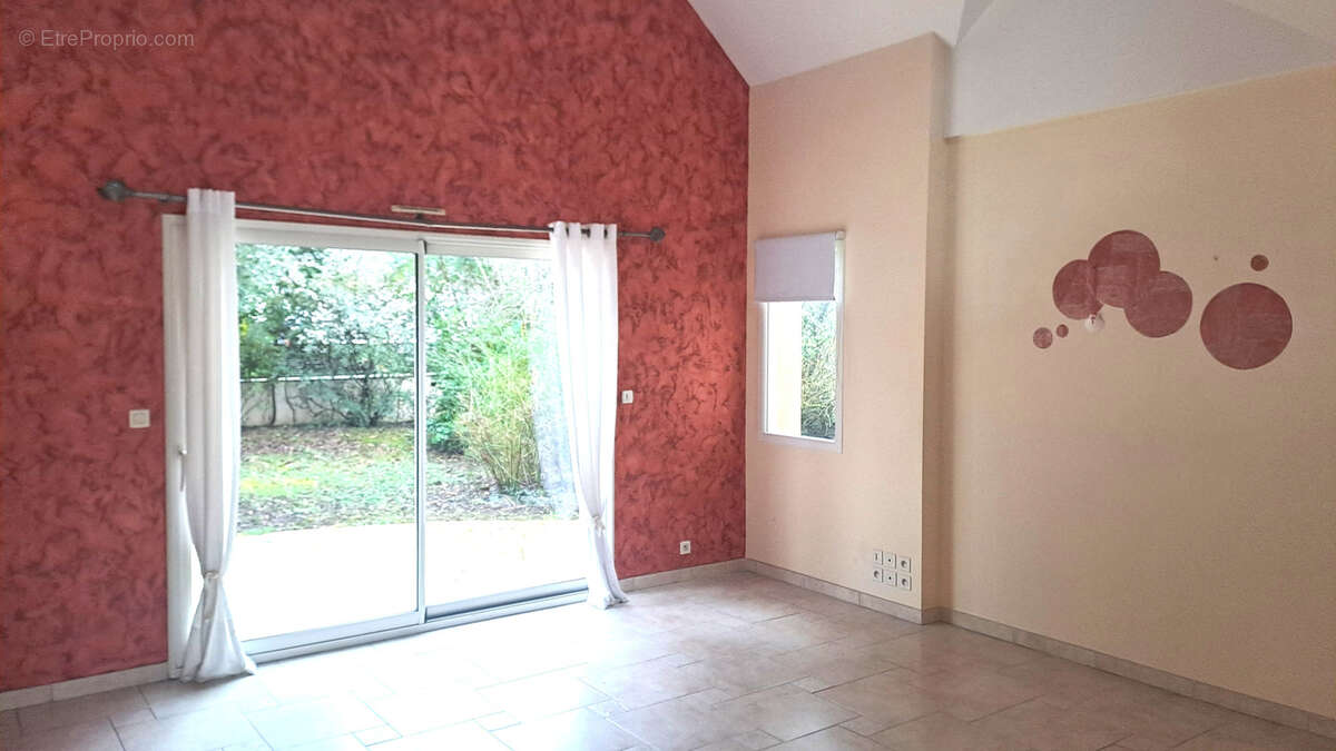 Maison à JUIGNE-SUR-LOIRE