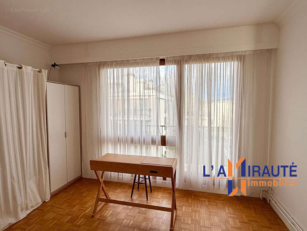 Appartement à MAISONS-LAFFITTE