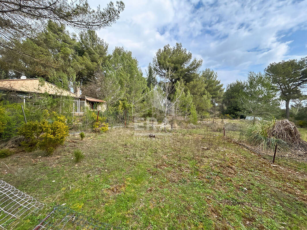 Maison à MEYRARGUES
