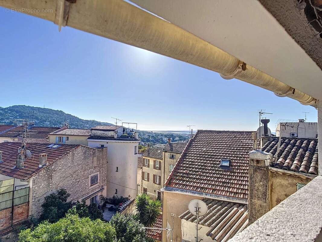 Appartement à LE CANNET