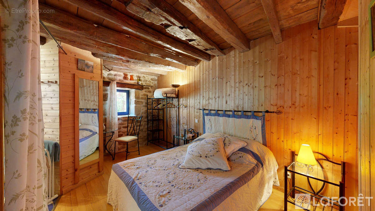 Maison à AUTRY-ISSARDS