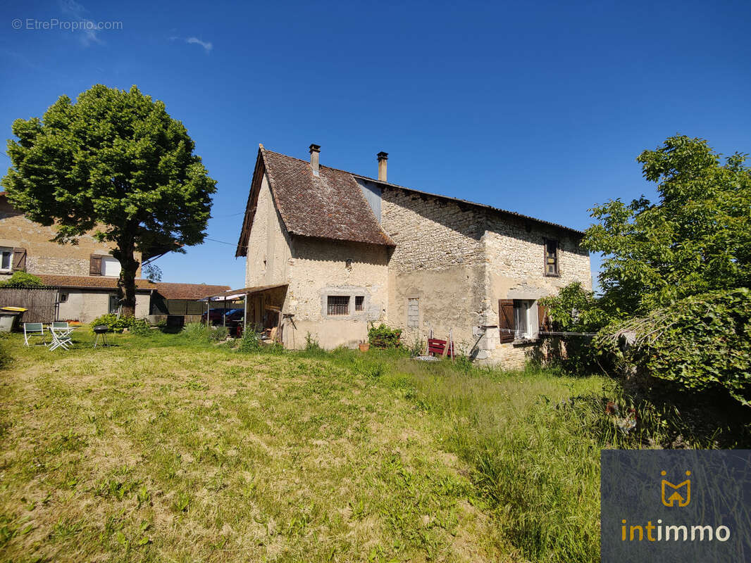 Maison à SALAGNON