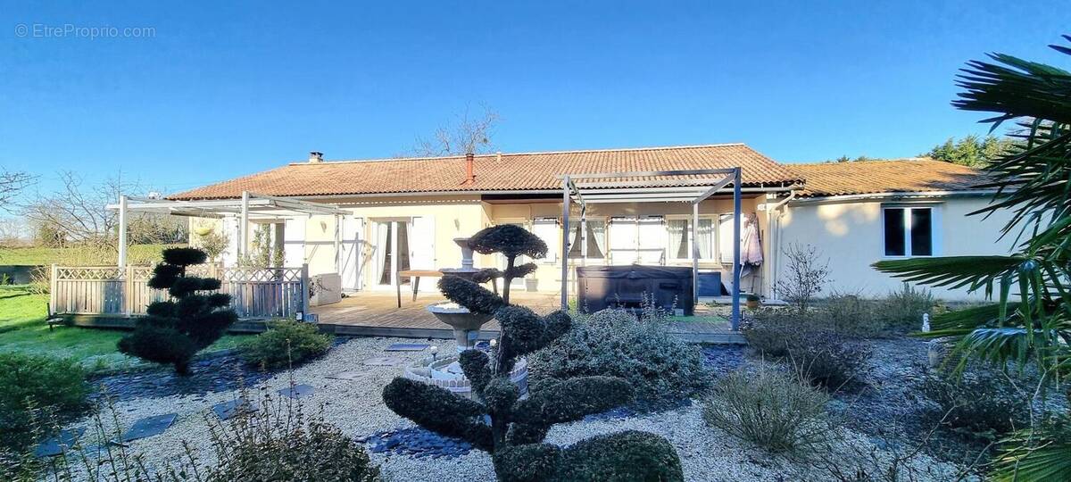 Photo 1 - Maison à LA CHATAIGNERAIE