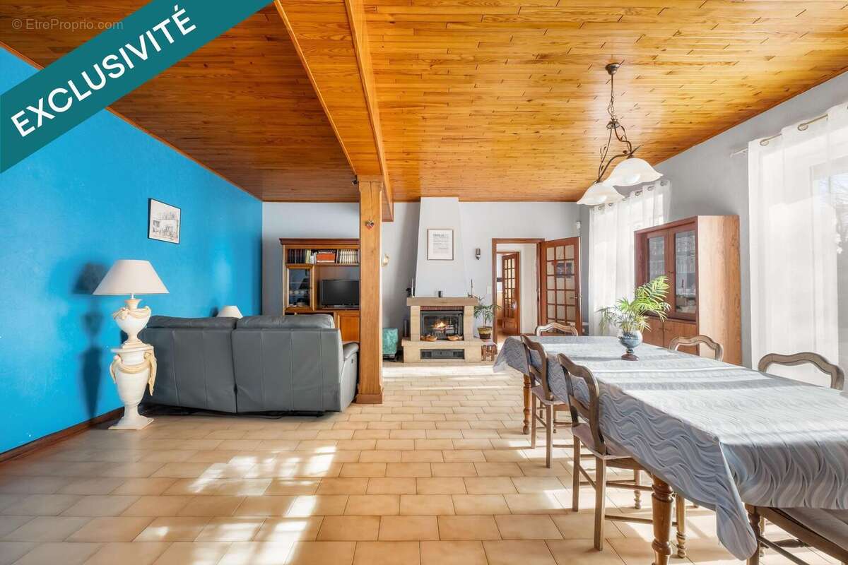 Photo 6 - Maison à ESTRABLIN