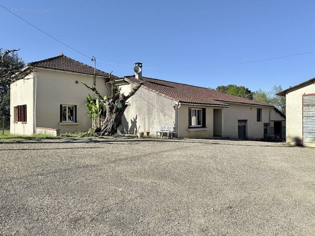 Maison à PUYCORNET