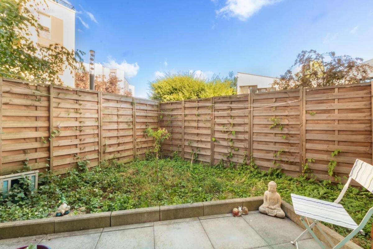 Appartement à LOGNES