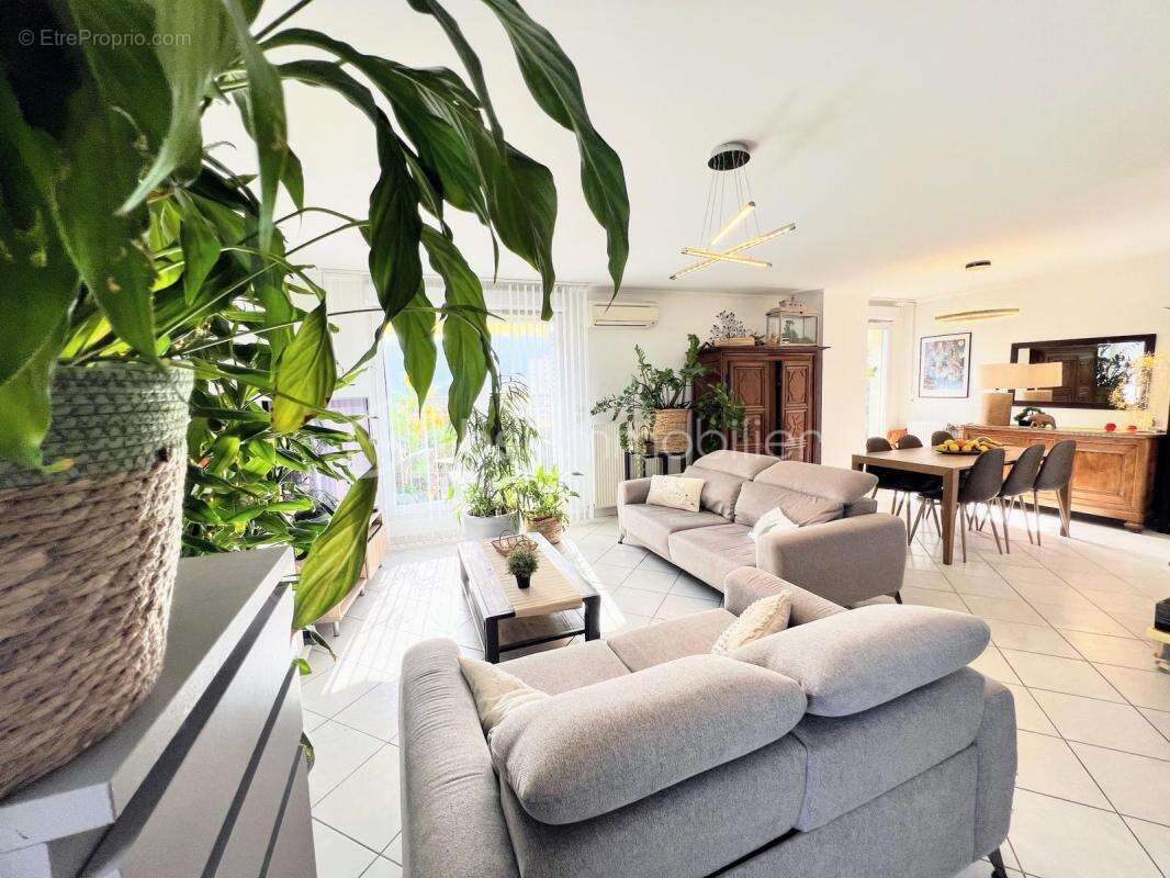 Appartement à ECHIROLLES