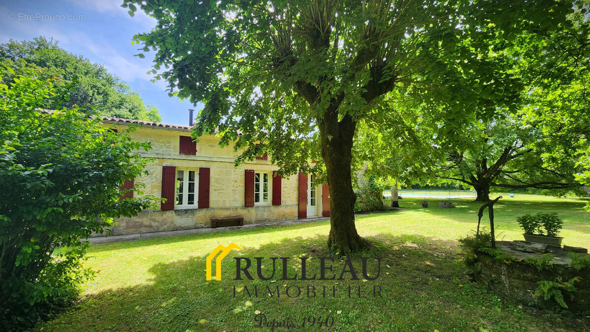 Maison à PUGNAC
