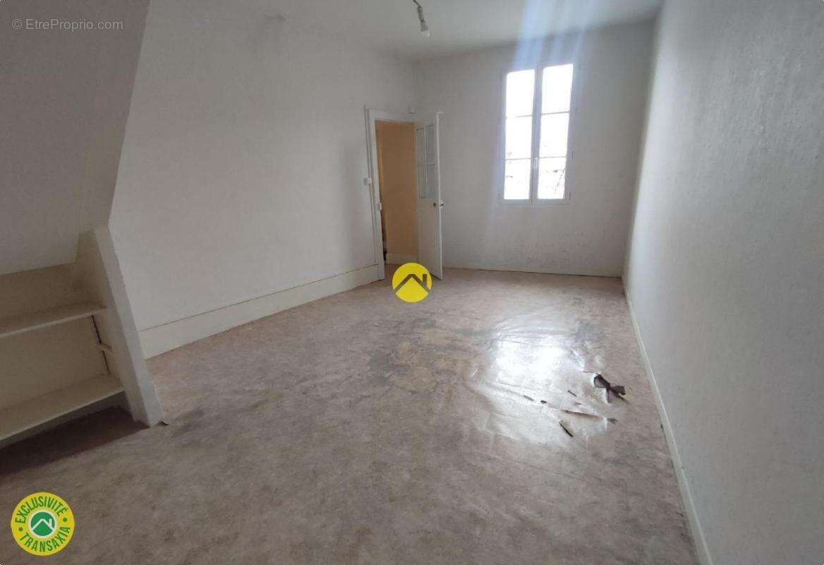 Maison à VAILLY-SUR-SAULDRE