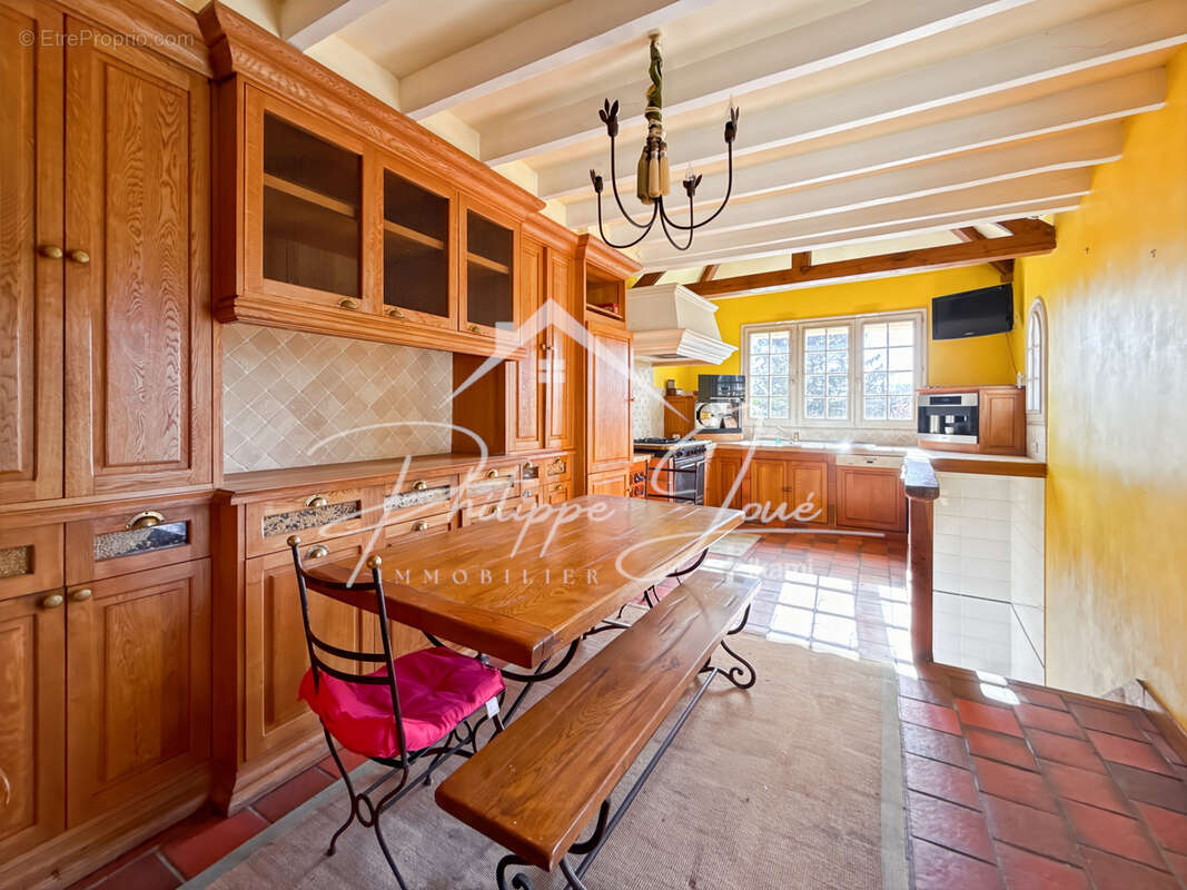 Maison à PONT-SUR-YONNE