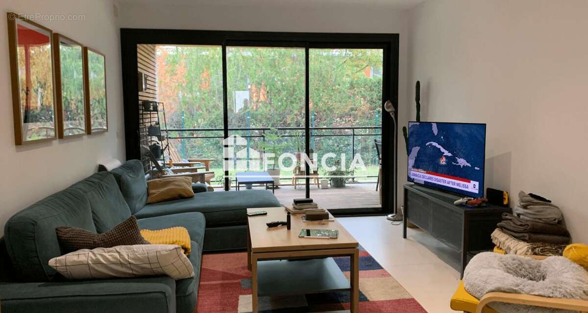 Appartement à VENELLES