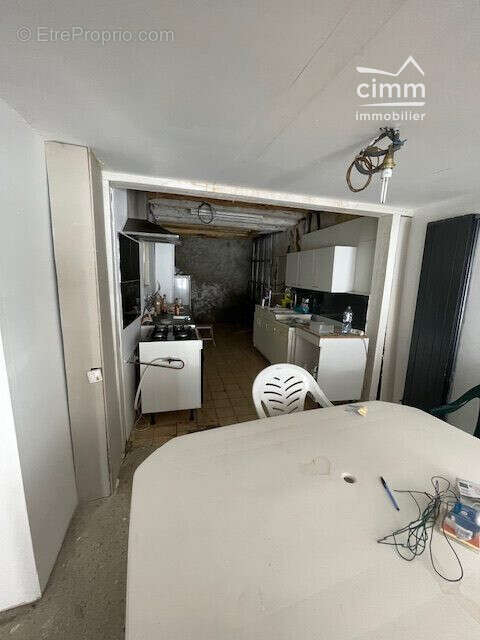 Maison 130 m² à Chateau-Renard  - photo 9