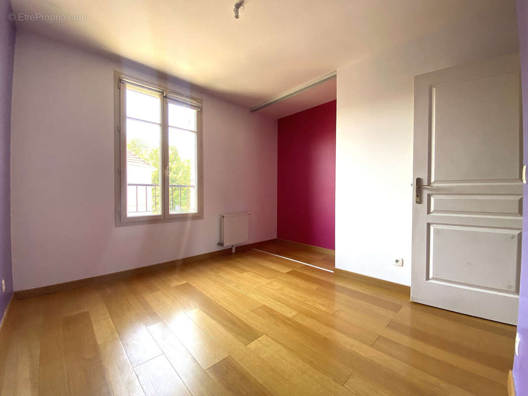 Maison à SERRIS