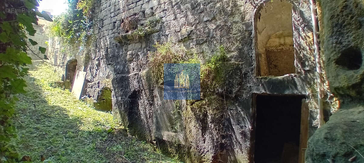 Maison à EPIEDS