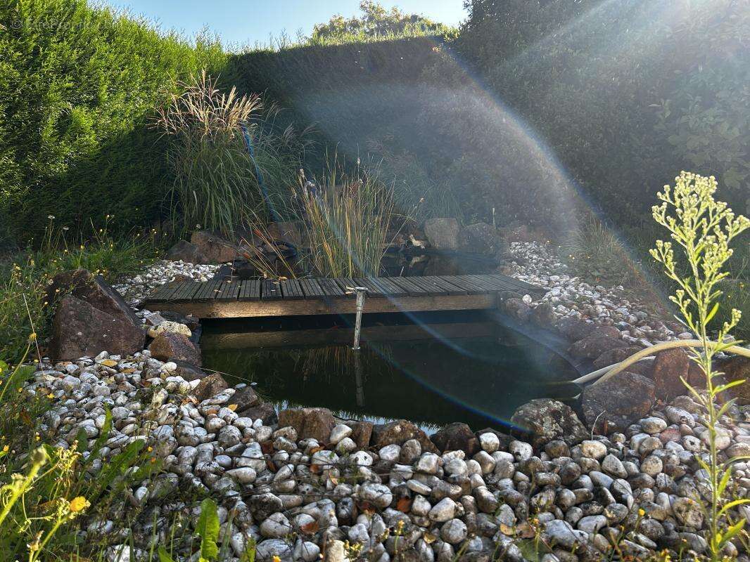 Maison à VARENNES-VAUZELLES