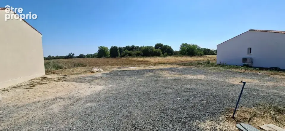 Terrain 369 m² à Le Gua  - photo 2