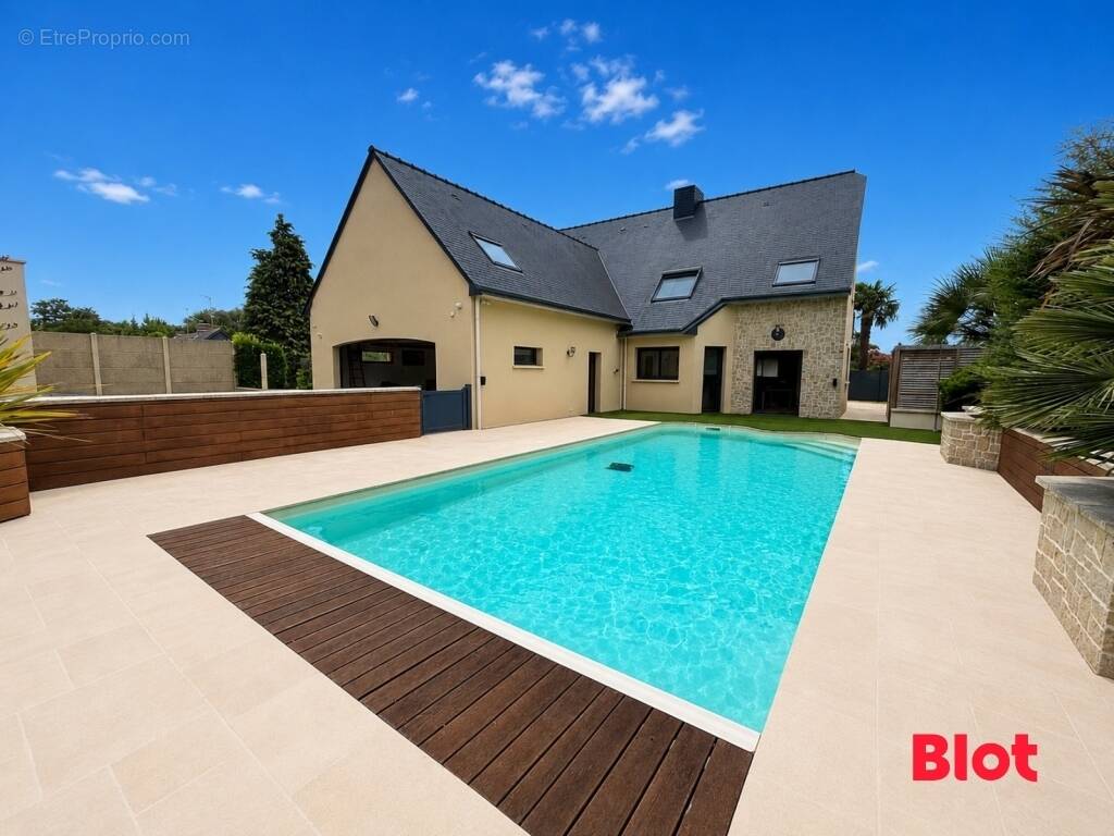 Maison à DOMLOUP
