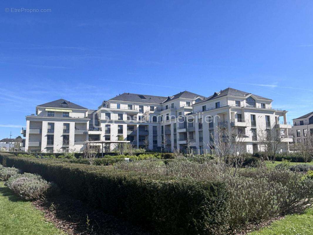Appartement à SAINT-CYR-SUR-LOIRE