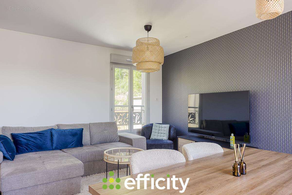 Appartement à TOUSSIEU